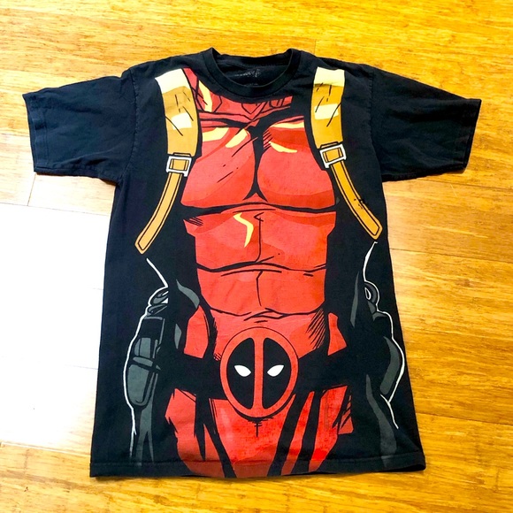 Marvel Other - Marvel Ironman chest plate black crewneck t-shirt